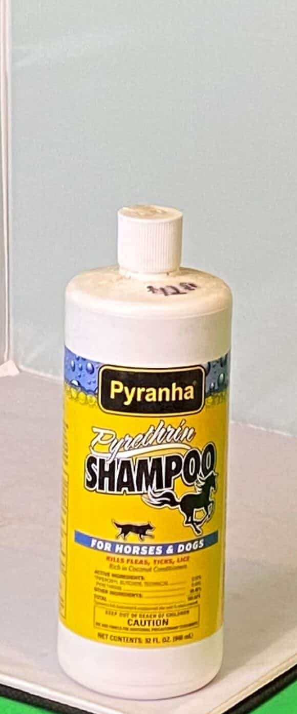 Pyranha Pyrethrin Shampoo | Herrons Tack